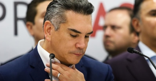 ¡Persecución política! Alejandro Moreno denuncia que el gobierno federal impulsa una campaña basada en “dichos falsos” para desprestigiarlo