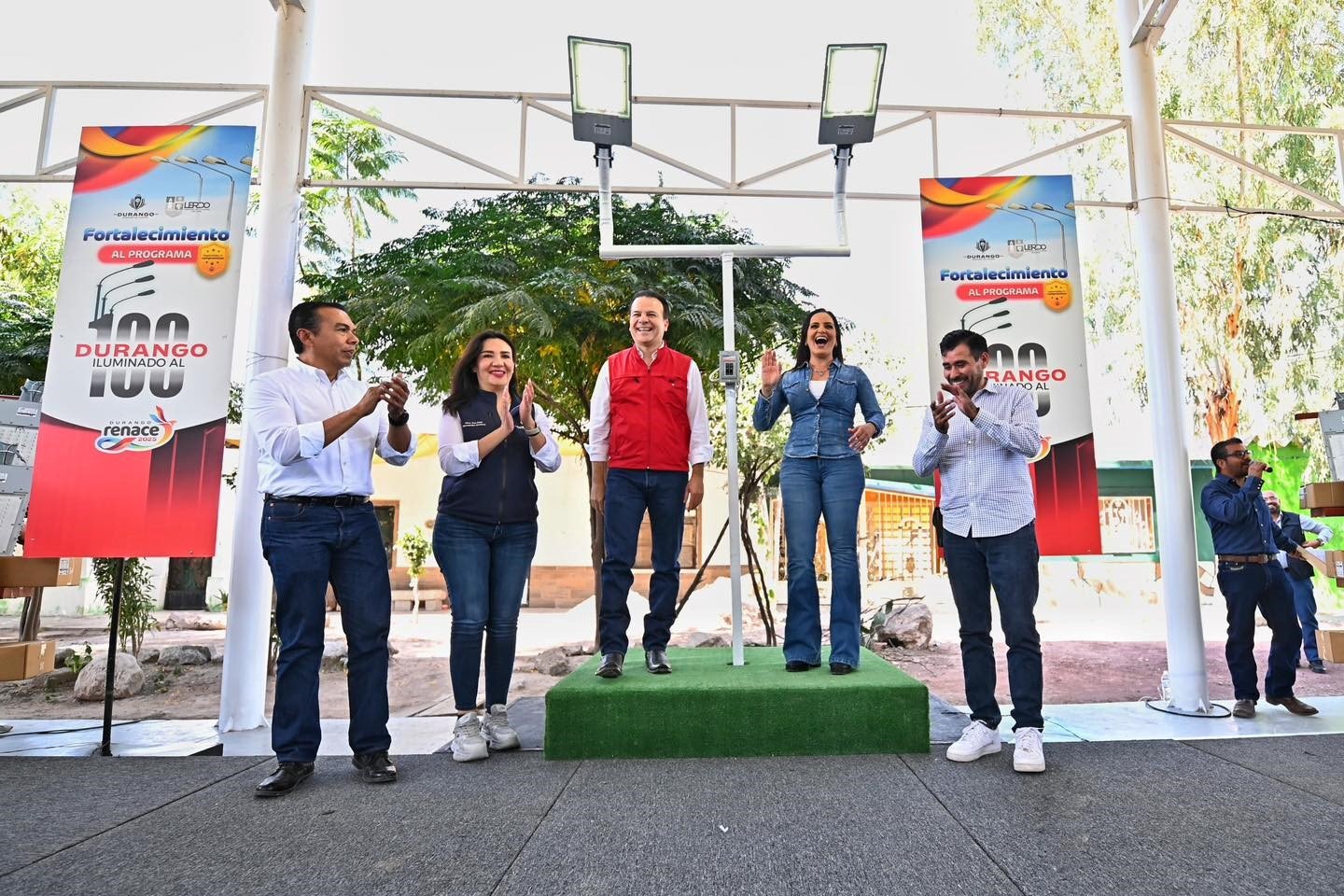 Esteban Villegas impulsa un Lerdo más iluminado, seguro y con mejor calidad de vida para las familias