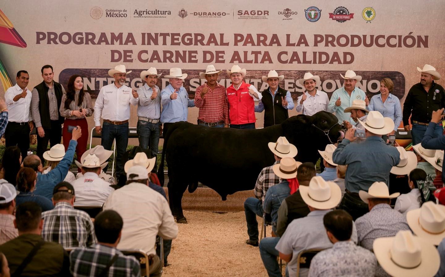 Esteban Villegas impulsa un campo fuerte y competitivo con el programa de carne de calidad en Durango