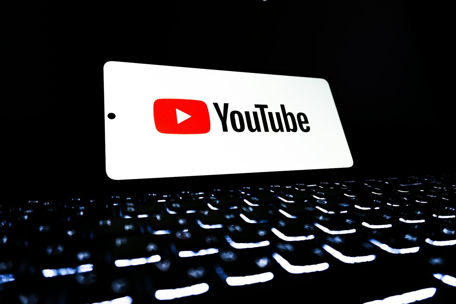 YouTube dará una “segunda oportunidad” a creadores vetados para volver a la plataforma