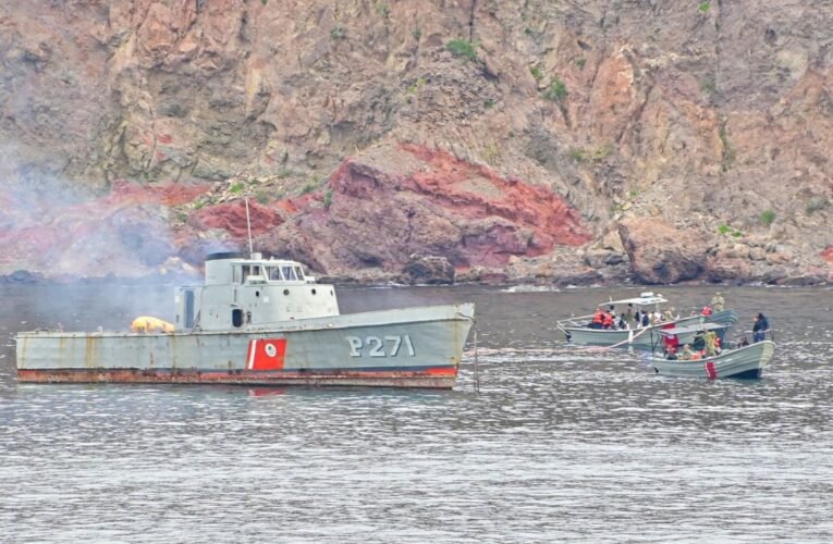 Marina hunde el exbuque Corrientes en Guaymas para crear arrecife artificial