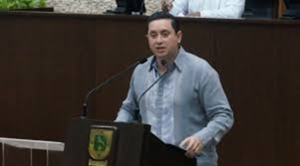 Rafael Echazarreta fija postura: Mérida primero y la congruencia como regla de la política