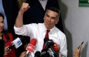 Alejandro Moreno acusa a Movimiento Ciudadano de respaldar a Morena en medio de crisis de seguridad en Sinaloa