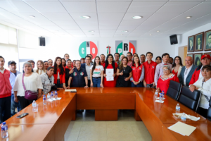 Alejandro Moreno resalta fortalecimiento de la CNOP con cuadros profesionales para consolidar su papel en la vida política nacional