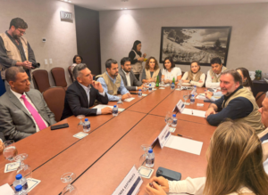 Alejandro Moreno critica postura del gobierno mexicano ante elecciones en Colombia