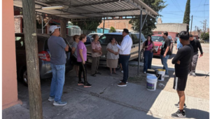 Arturo Yáñez impulsa apoyo para mejorar viviendas y fortalecer economía familiar en Durango