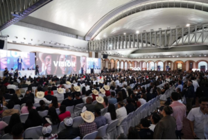Arturo Yáñez destaca la visión de largo plazo para construir el futuro de Durango