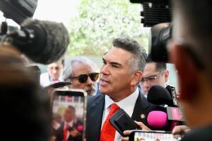 Alejandro Moreno exige justicia por el asesinato del alcalde de San Miguel Amatitlán