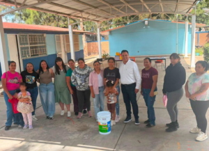 Arturo Yáñez reafirma su compromiso con la niñez duranguense