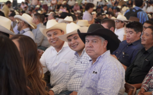 Arturo Yáñez destaca el éxito de la Subasta Ganadera 2026 en beneficio de la niñez duranguense